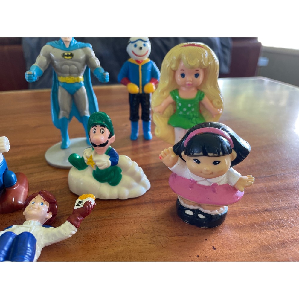 Assorted Vintage McDonalds Toys Lot Batman Curious George Luigi Barbie 80s 90s - Picture 4 of 4